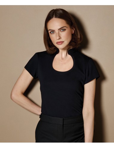 K-KK755-Women`s Regular Fit Keyhole Neck Top